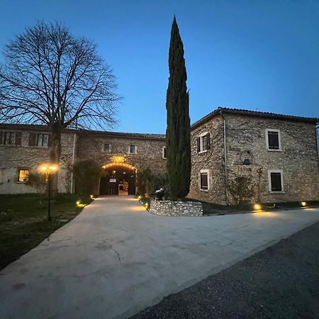 Auberge La Plaine Chabrillan Exteriör bild