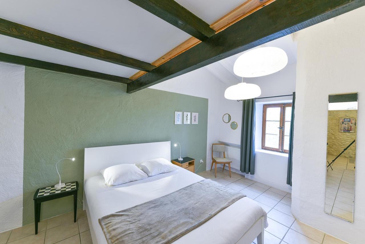 Auberge La Plaine Chabrillan Exteriör bild